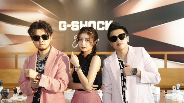 casio-gshock-girls-cafe-news-1