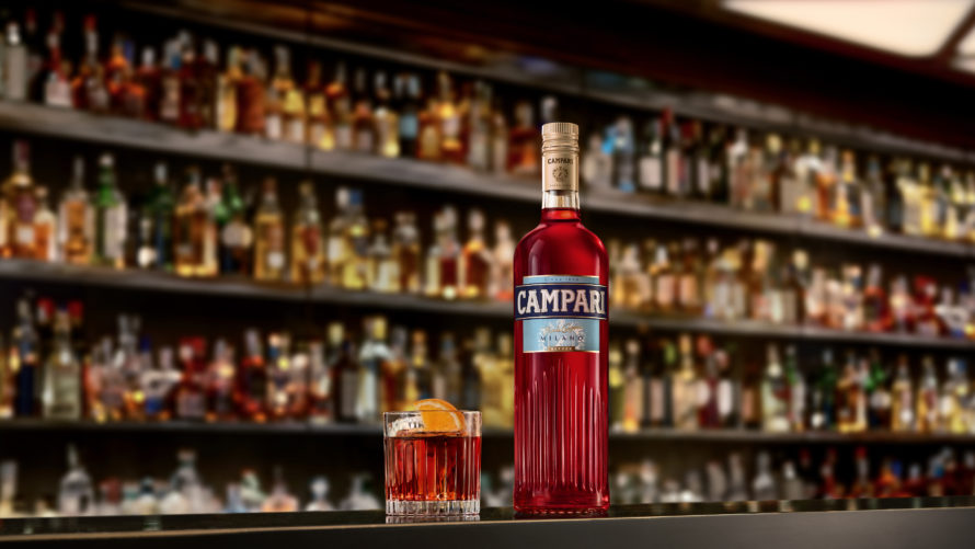 Campari_BottleCocktail_Negroni_Single_FM_v03